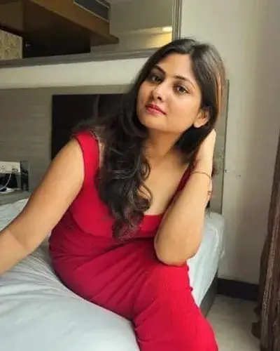 Nadia Escorts Service